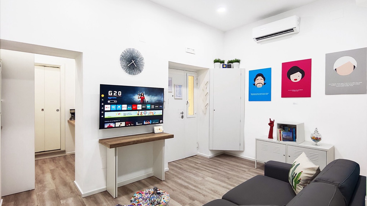 Photo of Livingroom in Naples City Centre
