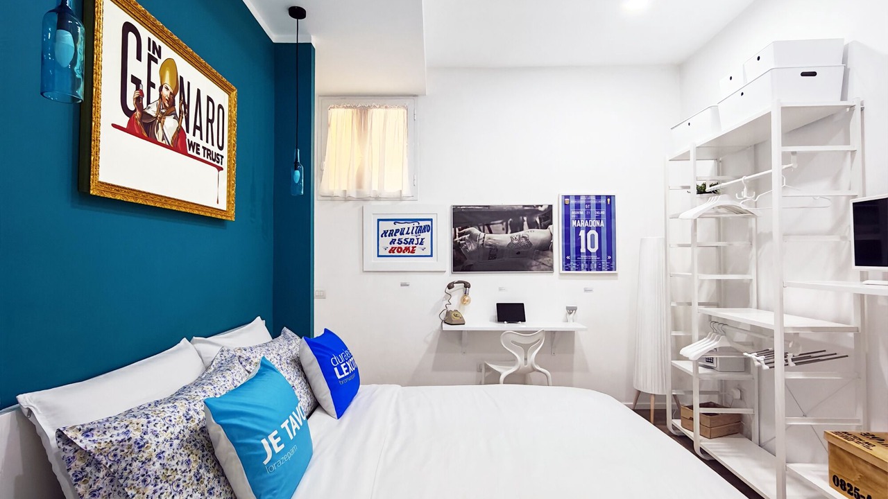 Photo of Bedroom in Naples City Centre