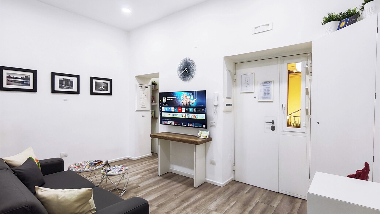 Photo of Livingroom in Naples City Centre