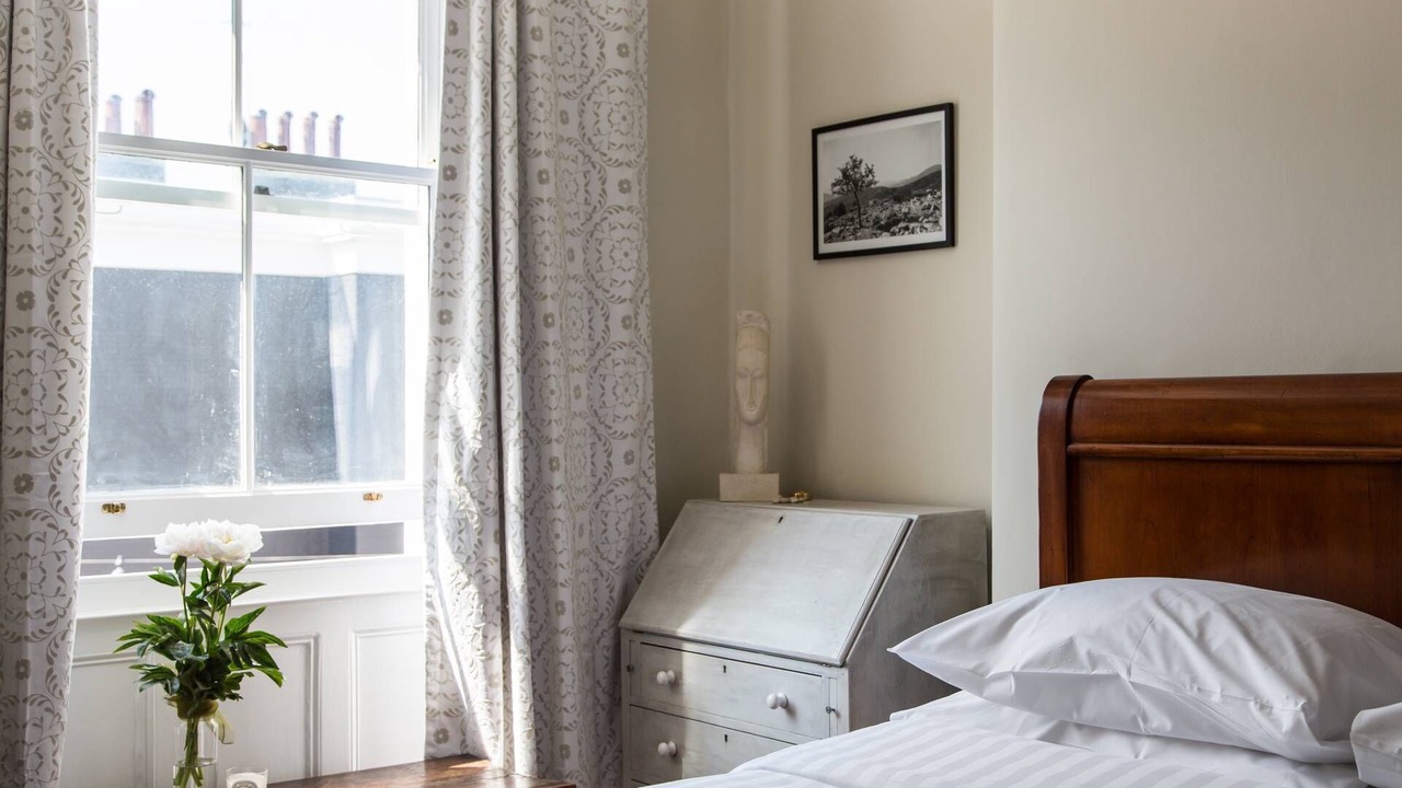 Photo of Bedroom in Angel