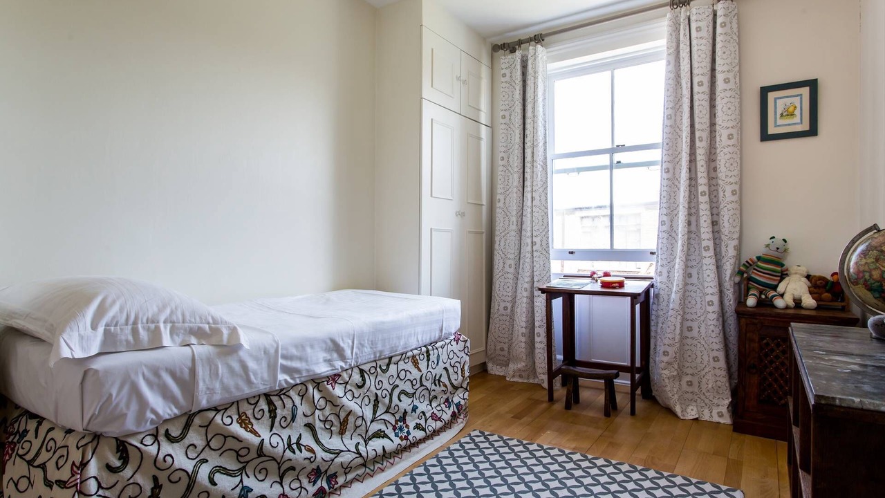 Photo of Bedroom in Angel