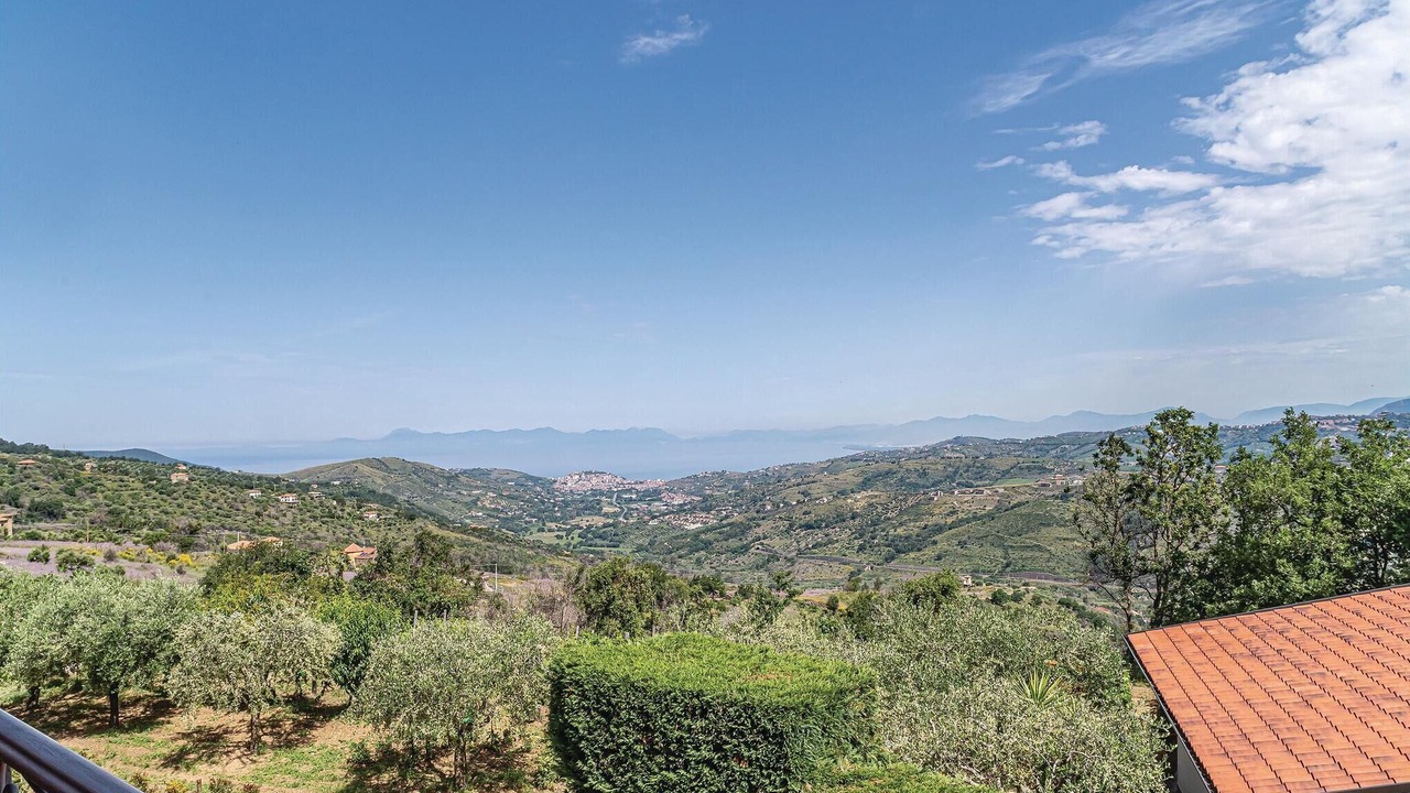 Photo of Bedroom in Laureana Cilento