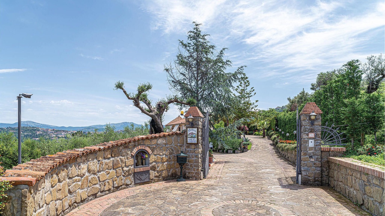 Photo of Others in Laureana Cilento