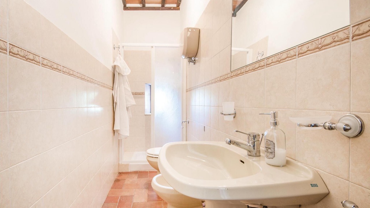 Photo of Bathroom in Gaiole in Chianti