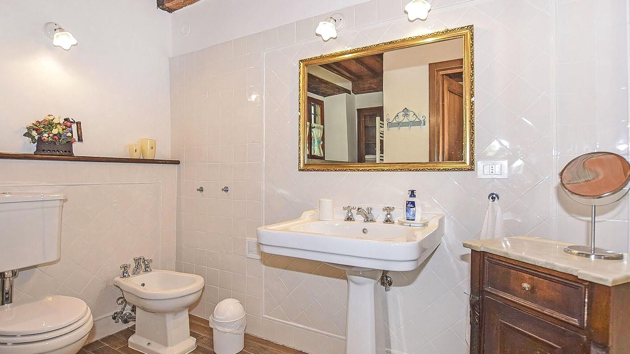 Photo of Bathroom in Saturnana