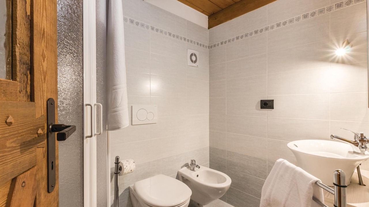 Photo of Bathroom in Vollon