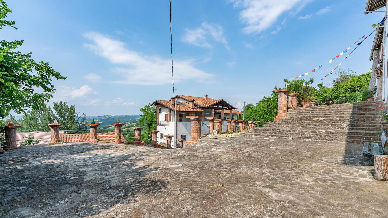 Photo of Others in Belvedere Langhe