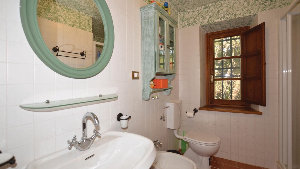 Photo of Bathroom in Villabuona