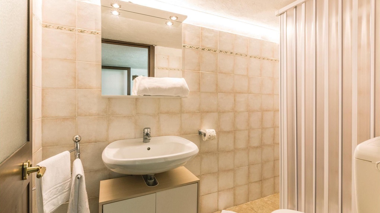 Photo of Bathroom in Escarra
