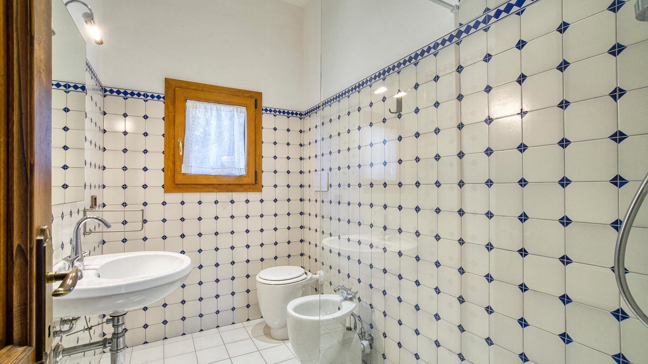 Photo of Bathroom in Cortona