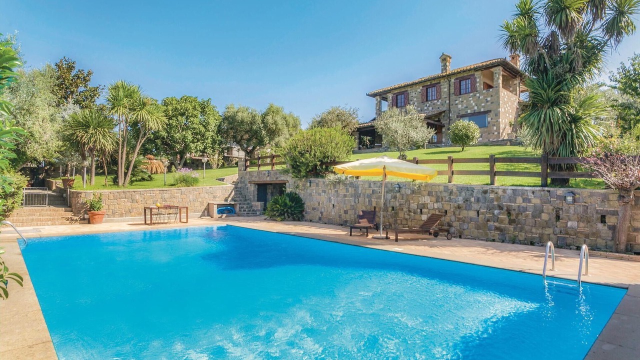 Photo of Outdoor in Lake Bracciano