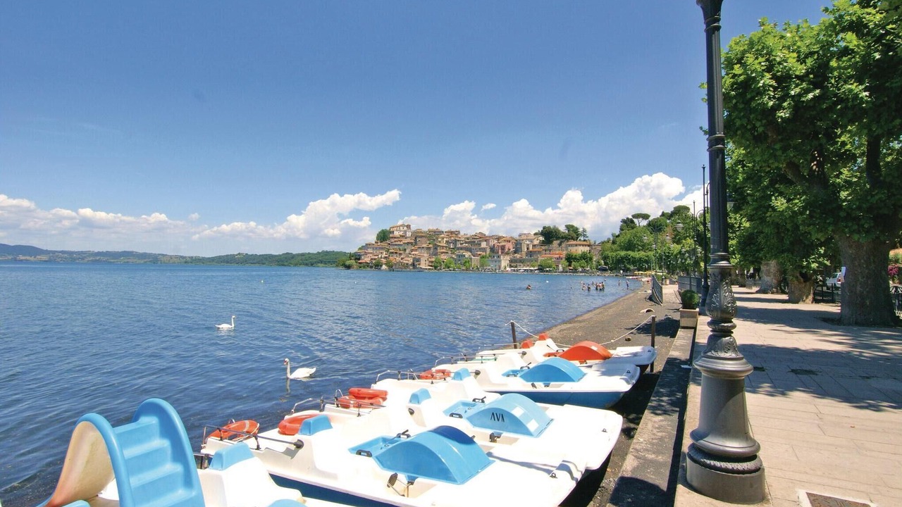 Photo of Others in Lake Bracciano