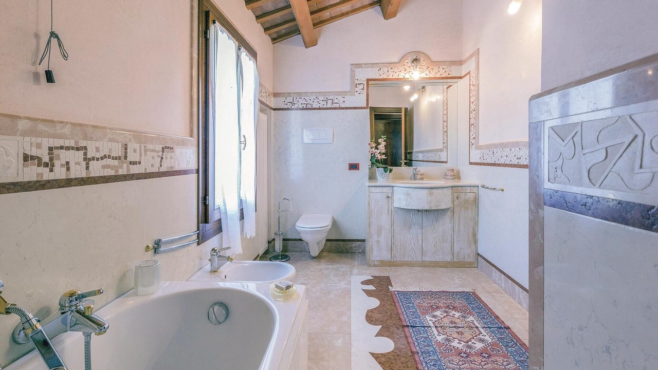 Photo of Bathroom in Valnogaredo