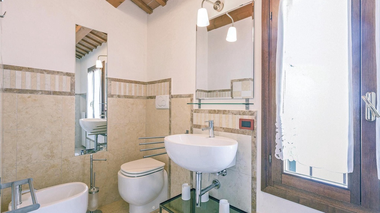 Photo of Bathroom in Valnogaredo