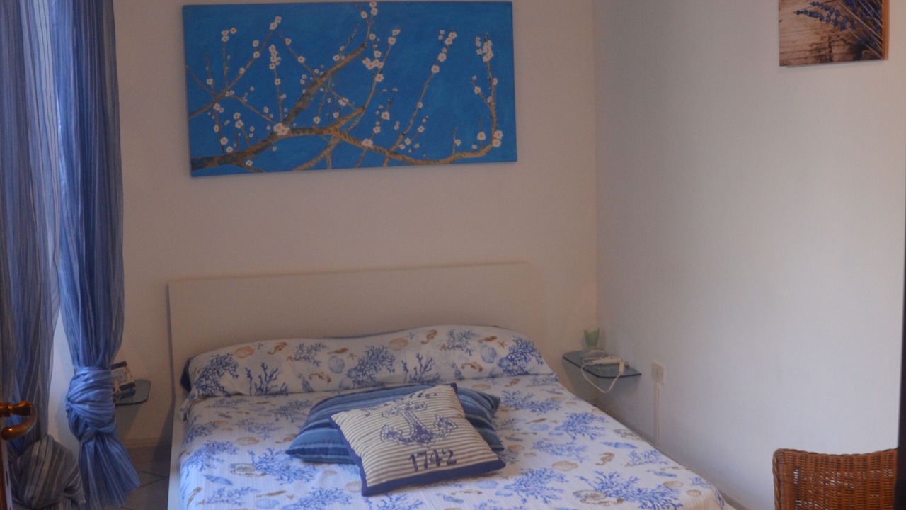 Photo of Bedroom in Mondragone