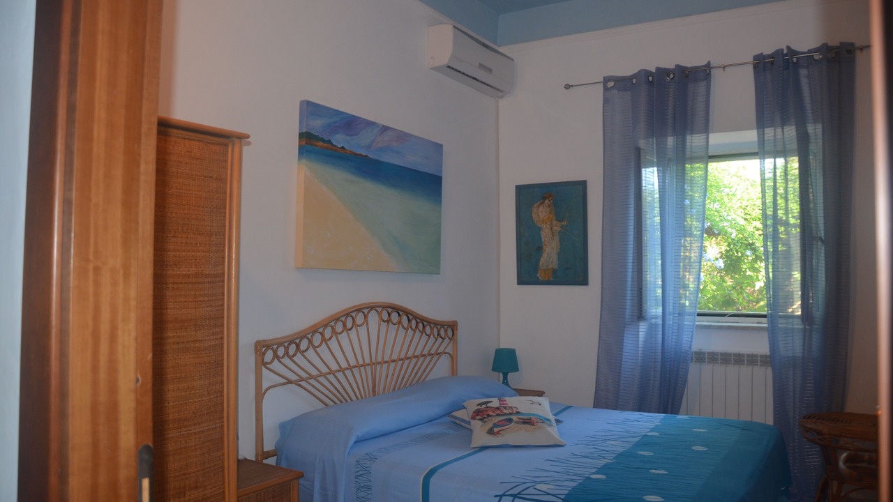 Photo of Bedroom in Mondragone