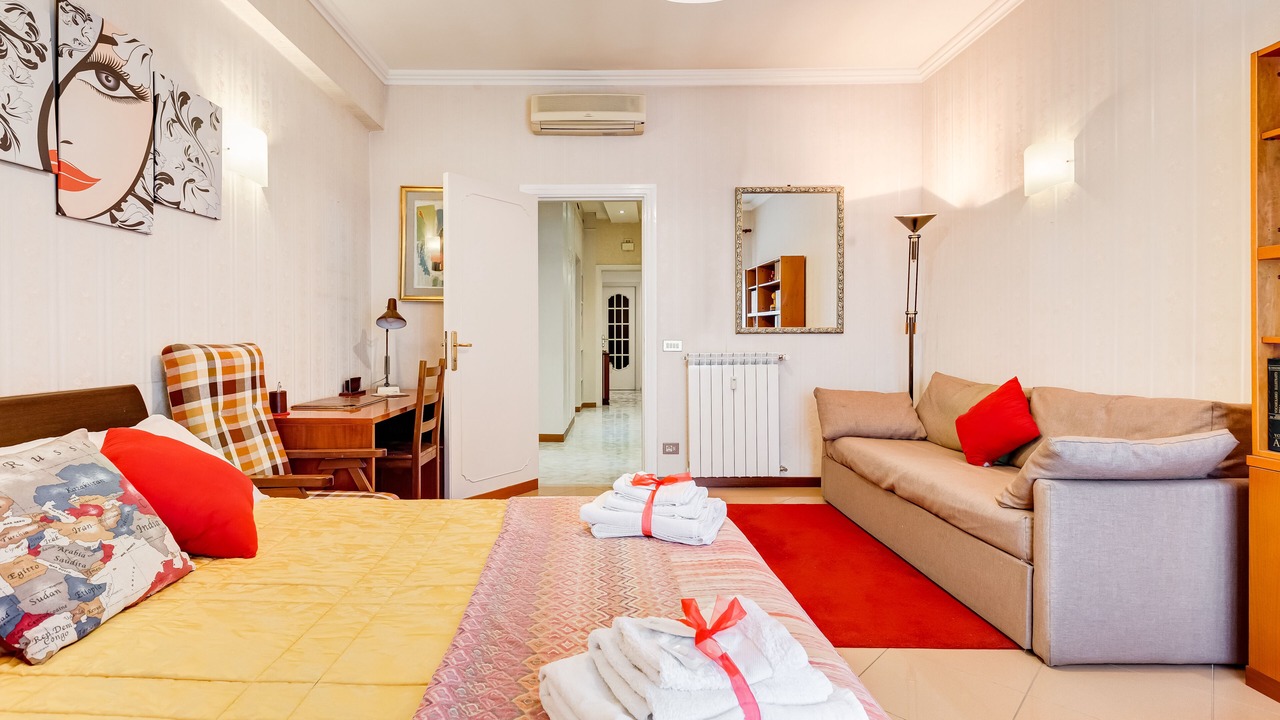 Photo of Bedroom in Quartiere XIII Aurelio