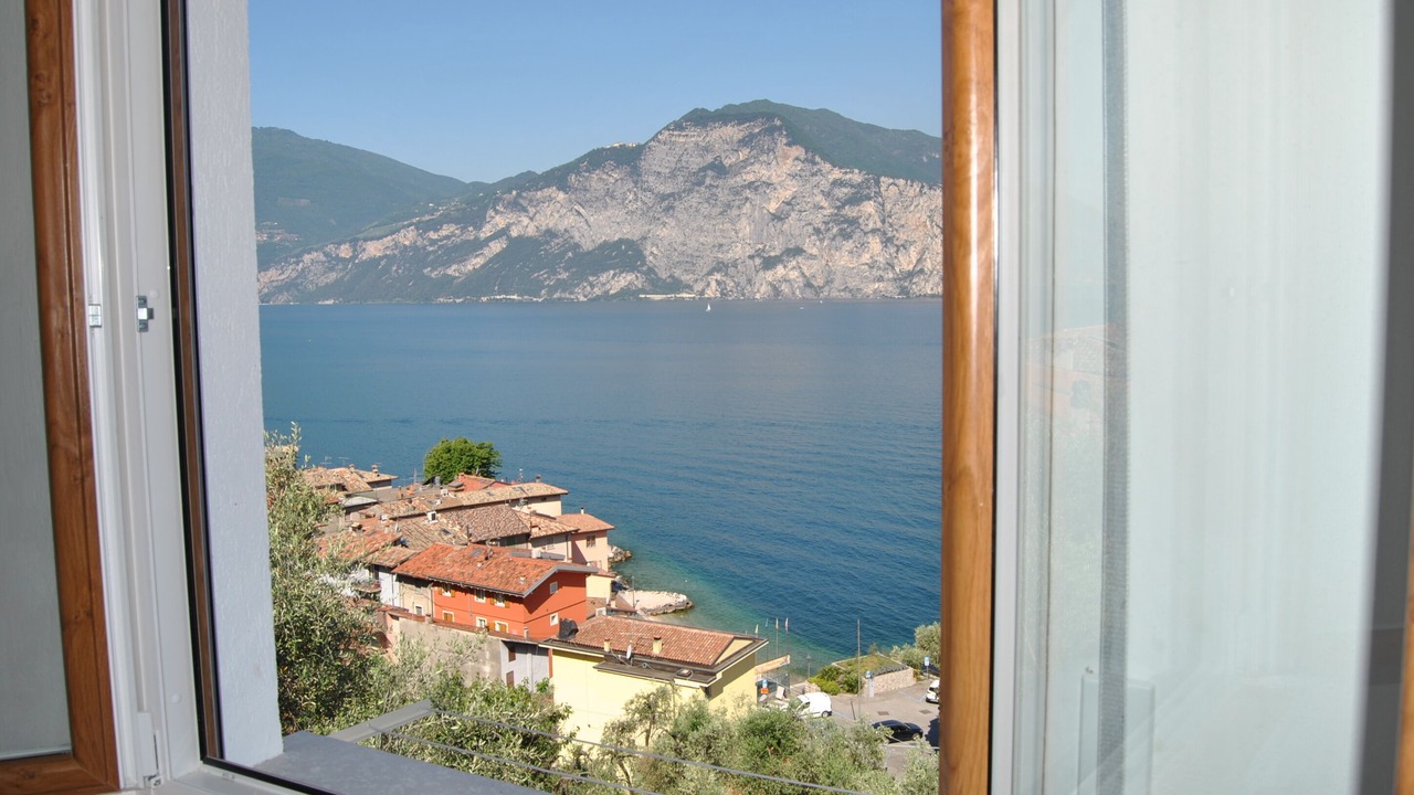 Photo of Others in Cassone