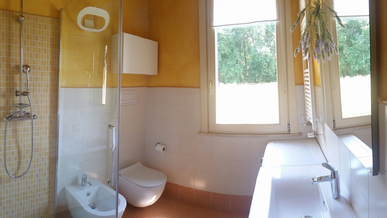 Photo of Bathroom in Lugana
