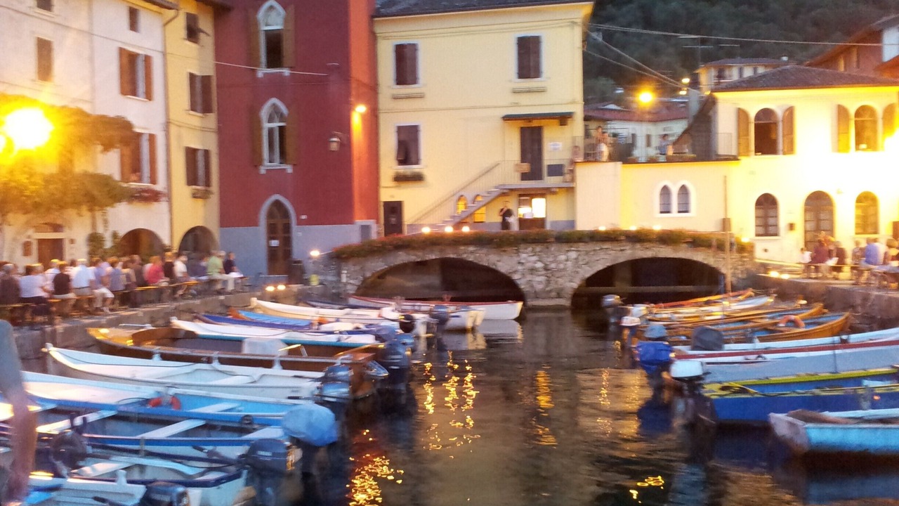 Photo of Others in Cassone