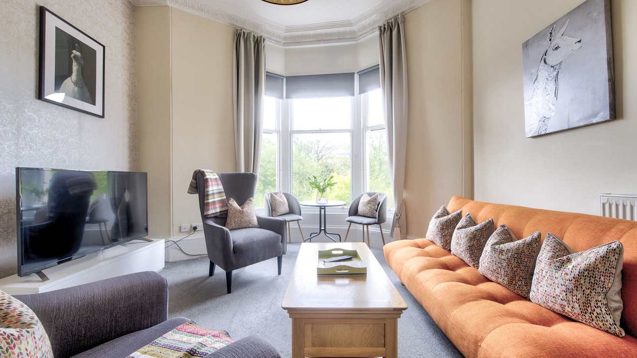 Photo of Livingroom in Glasgow Westend