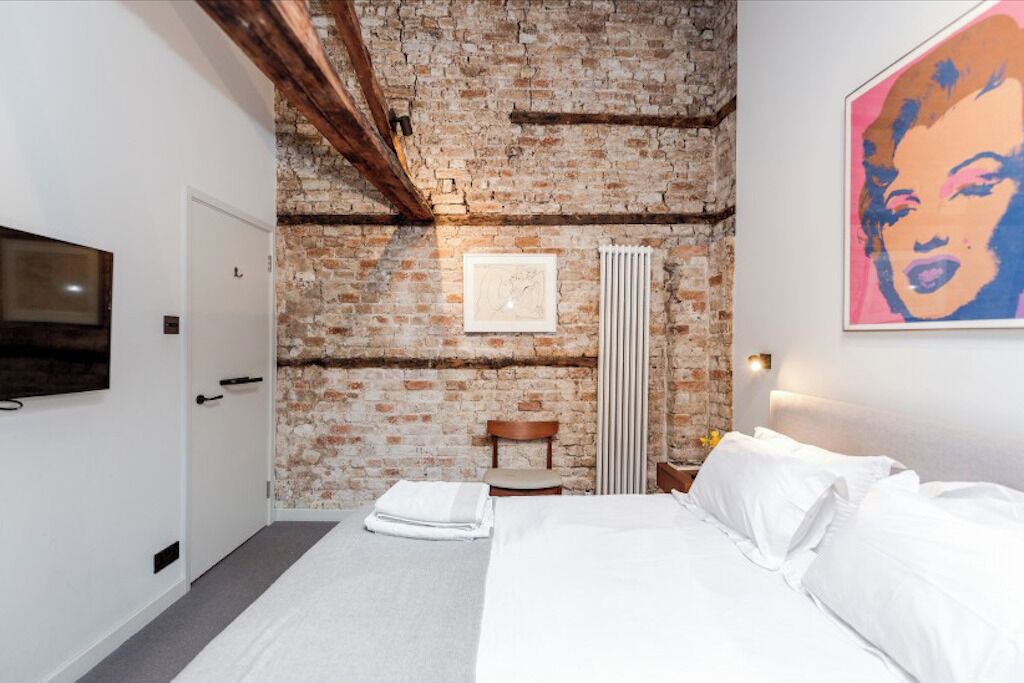 Photo of Bedroom in Kennington