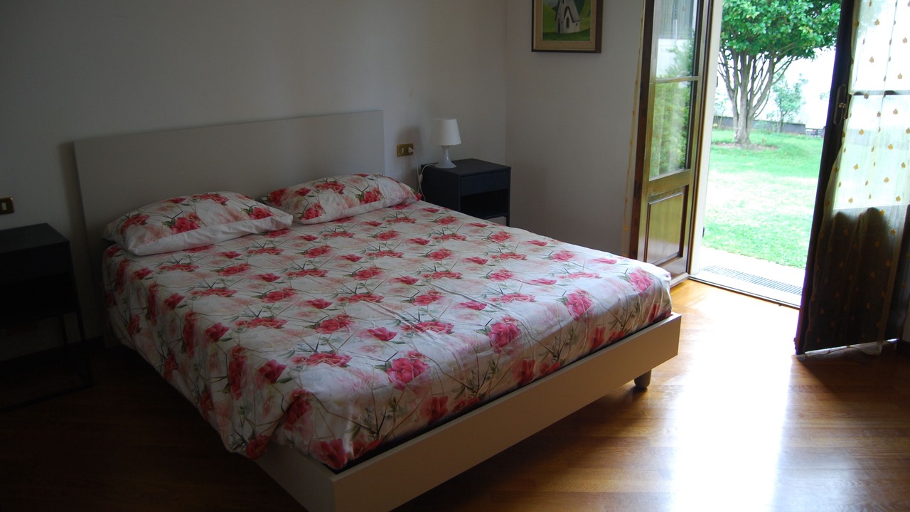 Photo of Bedroom in Cannobio