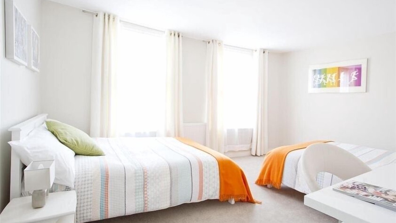 Photo of Bedroom in Kennington