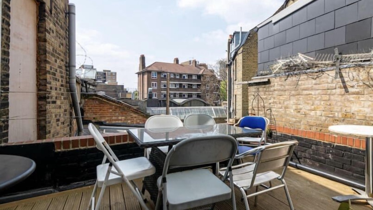 Photo of Outdoor in Kennington