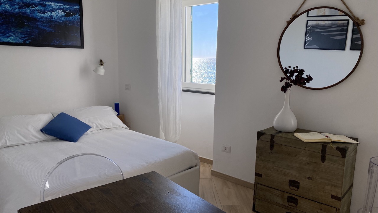 Photo of Bedroom in Vernazza