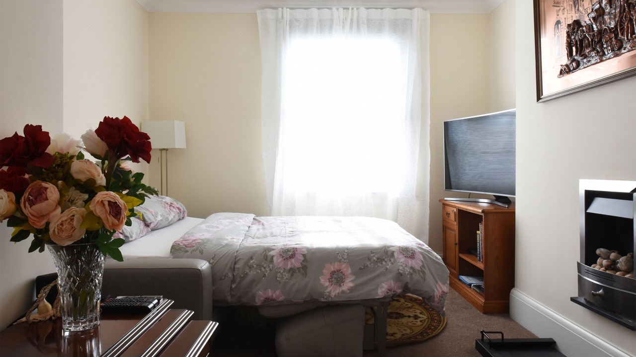 Photo of Bedroom in Leamington Spa