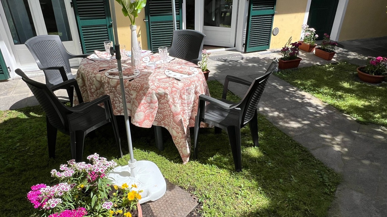 Photo of Outdoor in Intra
