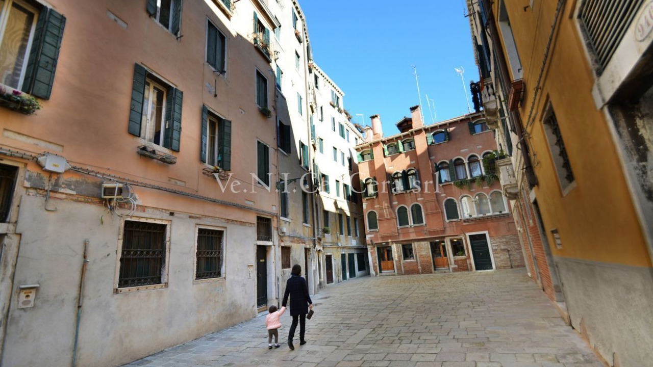 Photo of Others in San Polo