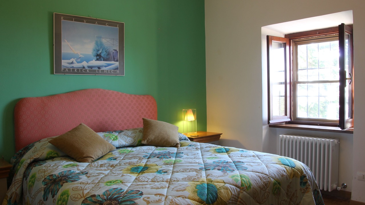 Photo of Bedroom in Tuoro sul Trasimeno