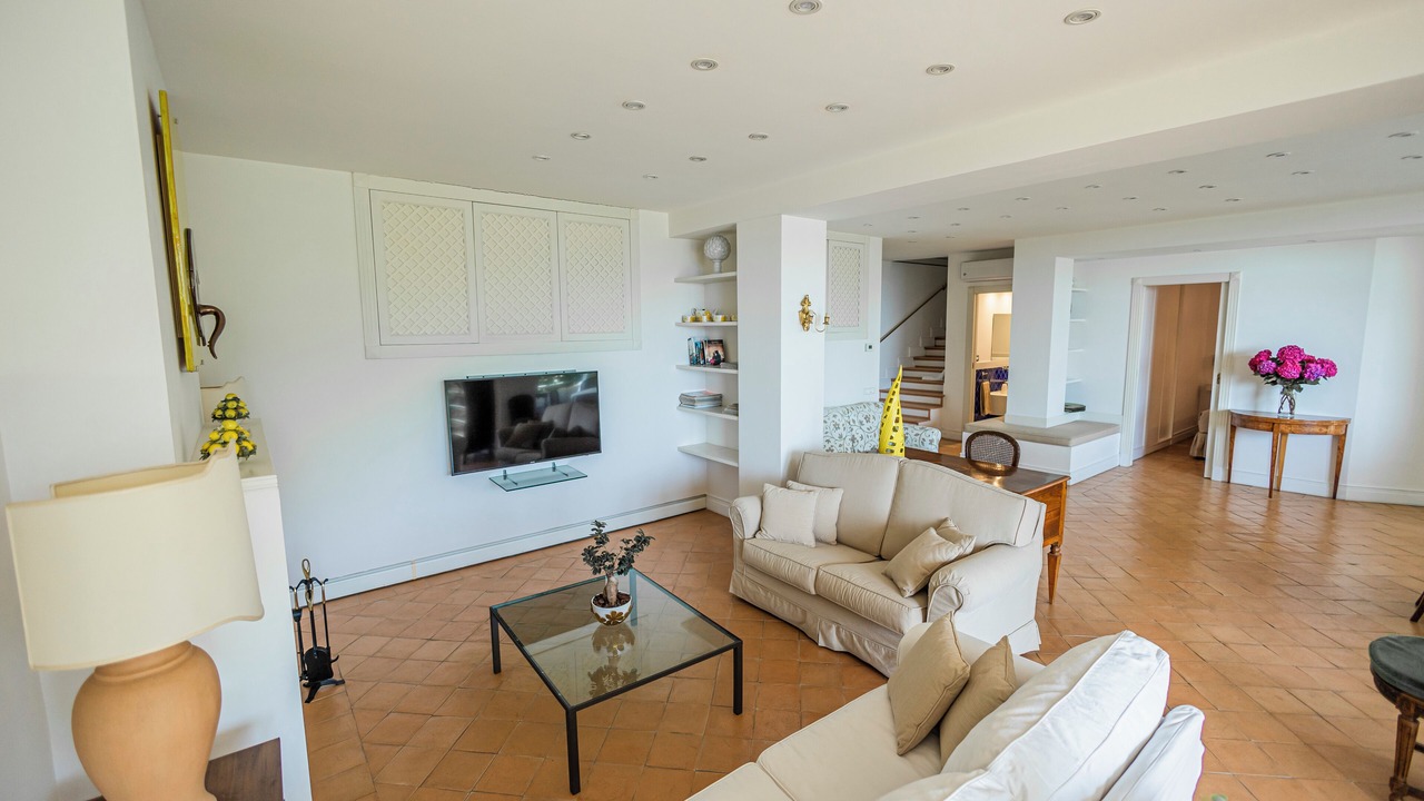 Photo of Livingroom in Raito