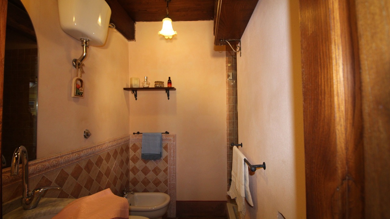 Photo of Bathroom in Porrena