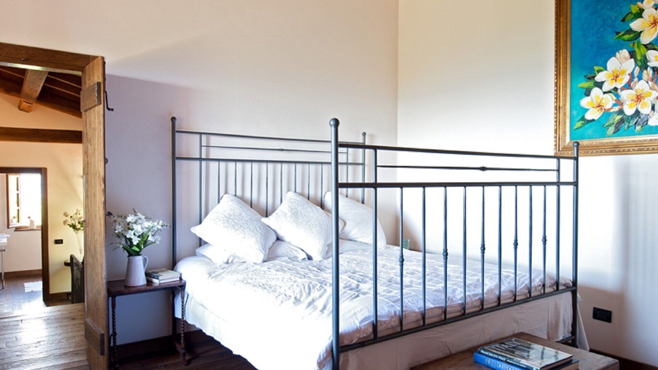 Photo of Bedroom in Bagnone