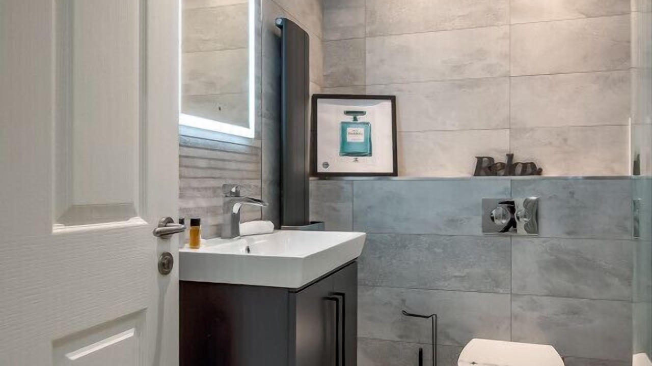 Photo of Bathroom in Cathedral Quarter