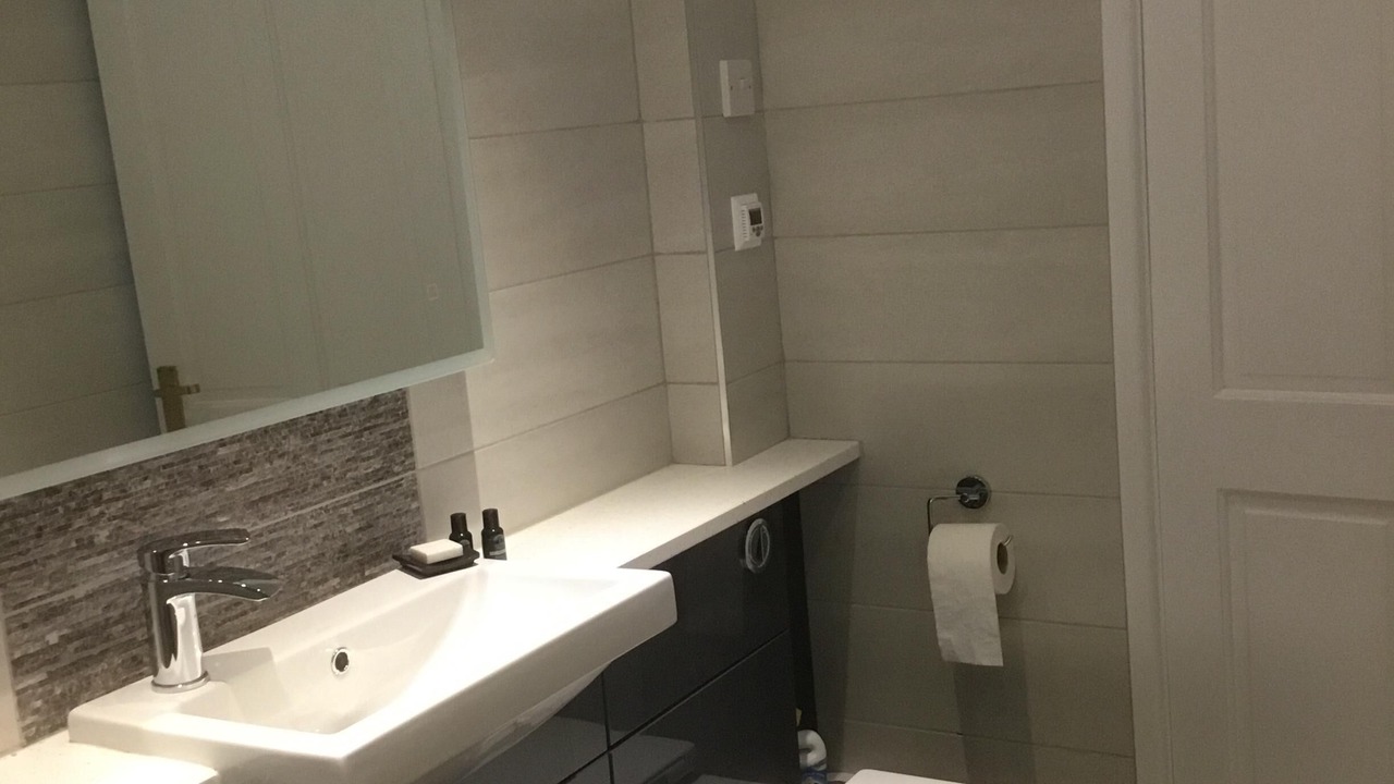 Photo of Bathroom in Compton Martin