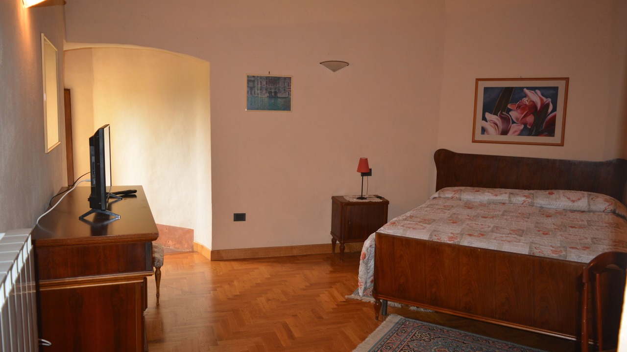 Photo of Bedroom in Montespertoli