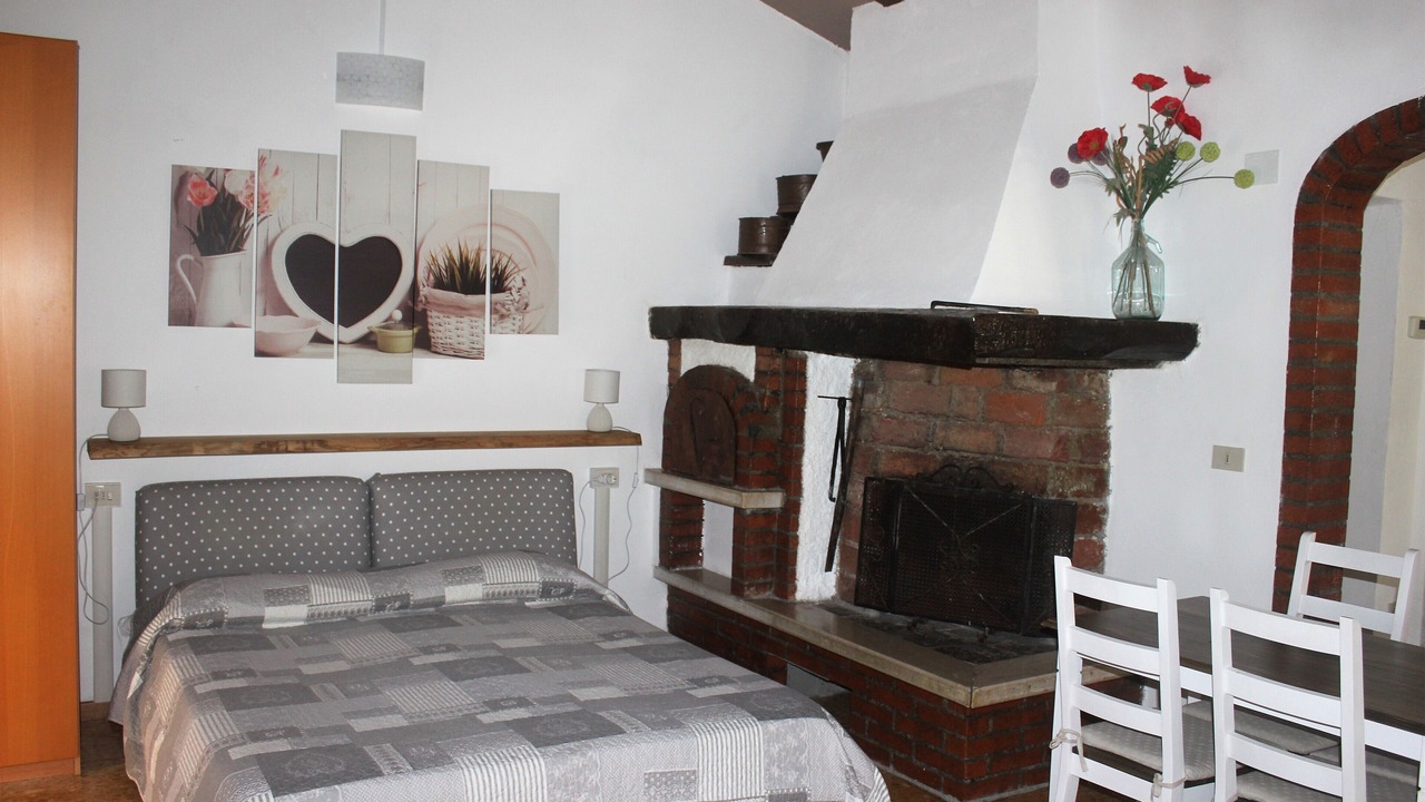 Photo of Bedroom in Castelnuovo Magra