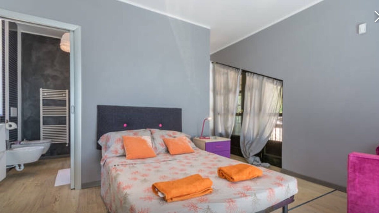 Photo of Bedroom in Bra