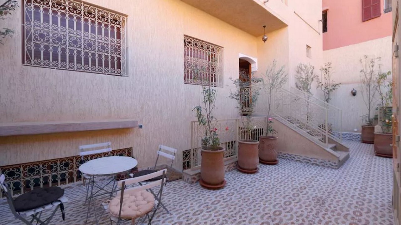 Photo of Outdoor in Majorelle