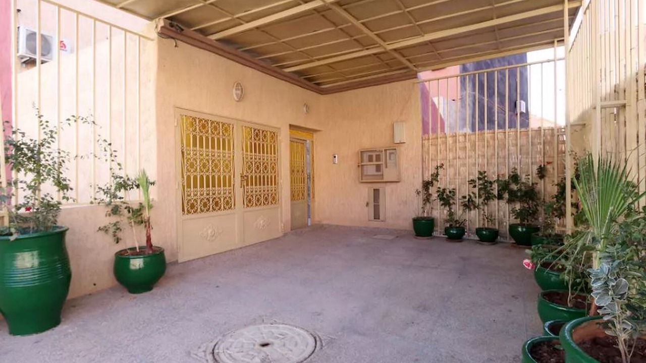 Photo of Outdoor in Majorelle