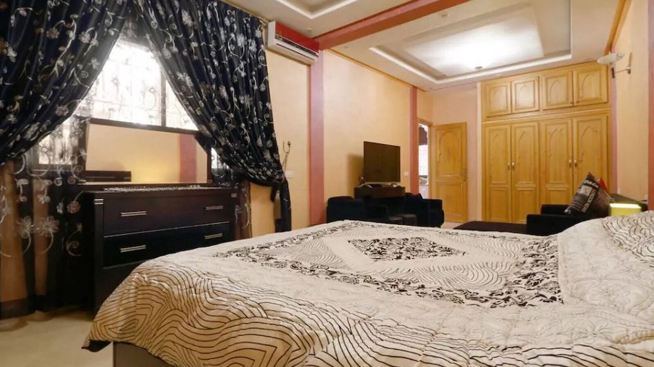 Photo of Bedroom in Majorelle