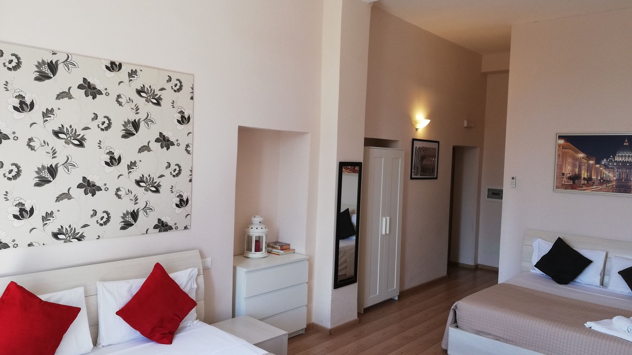 Photo of Bedroom in Esquilino