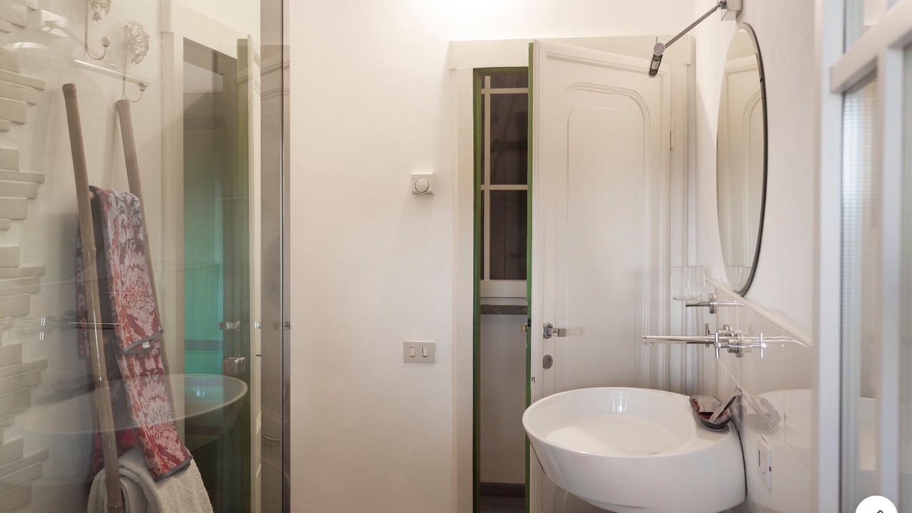 Photo of Bathroom in Simignano