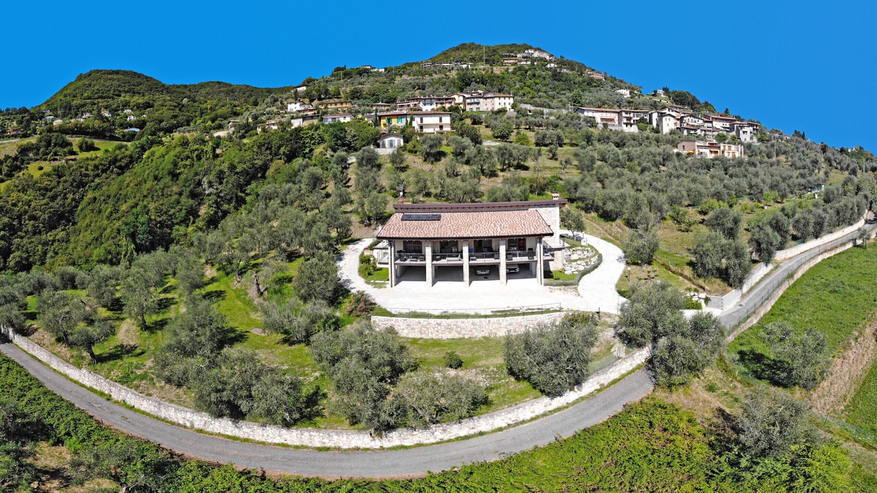 Photo of Outdoor in Arias