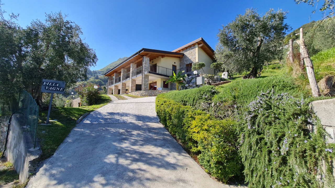 Photo of Outdoor in Arias