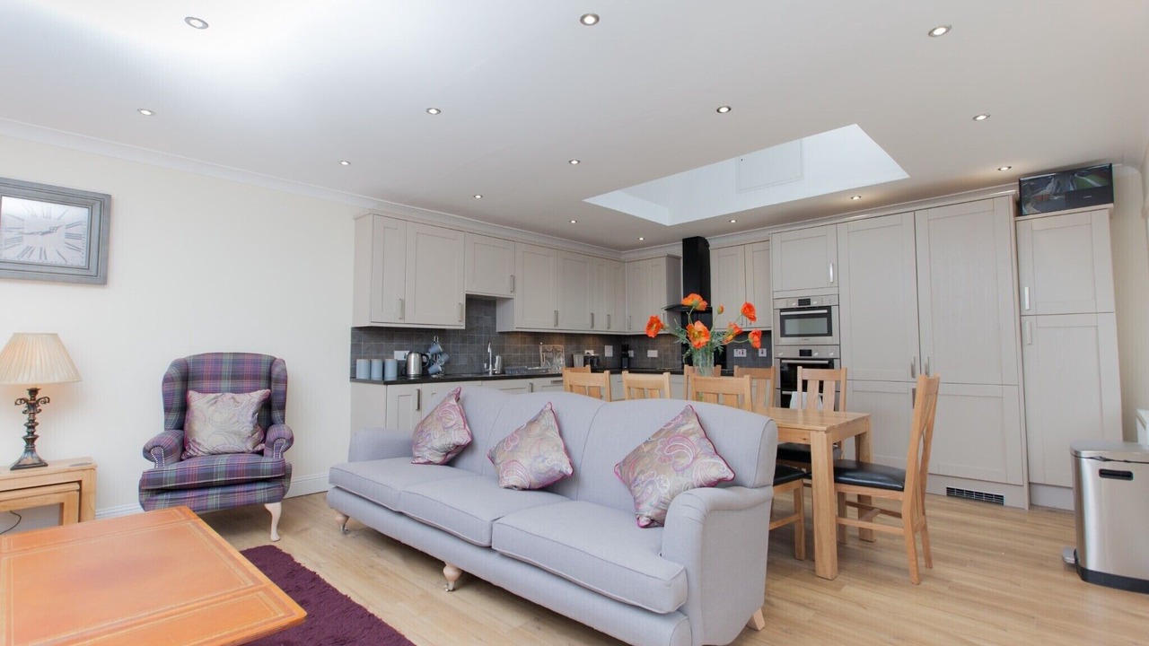 Photo of Bedroom in Duddingston
